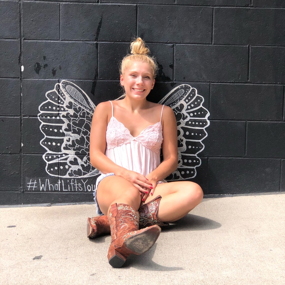 Meet your Posher, Molly